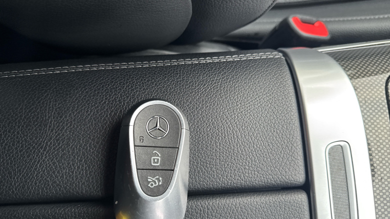 Mercedes-Benz C-Class C200 AMG Line Premium Plus 4dr 9G-Tronic Petrol Saloon